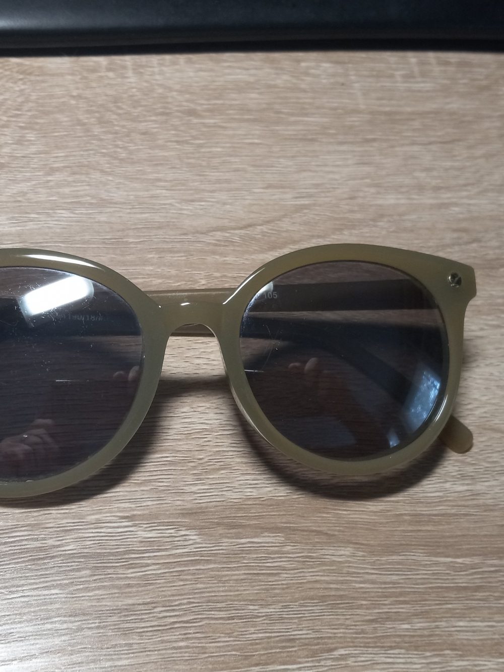 Olive Round Frame Women's Sunglasses